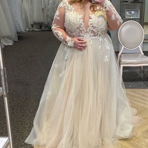 Galina Signature for David’s Bridal Floral Illusion Sleeve Dress Size 20